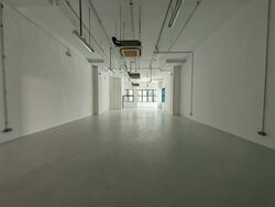 Interlocal Centre (D5), Warehouse #547809131